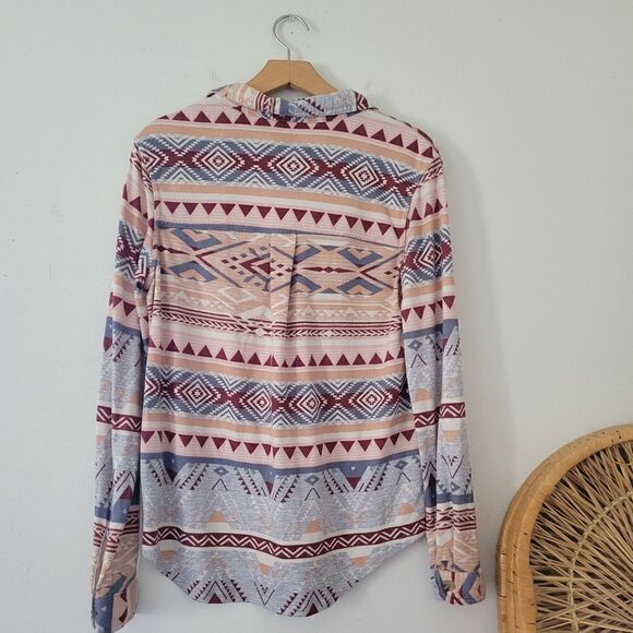 C&C California Tribal Button Down Red/Blue/ - Picture 6 of 7